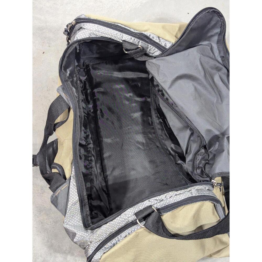 Duffel Bag Med-Large Size Overnight Travel Bag NEW Gym Sport Nylon Reflectors - Picture 5 of 9